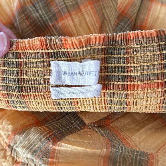 Urban outfitters Lorelei crinkle plaid romper size large yellow orange shorts su - Picture 6 of 8